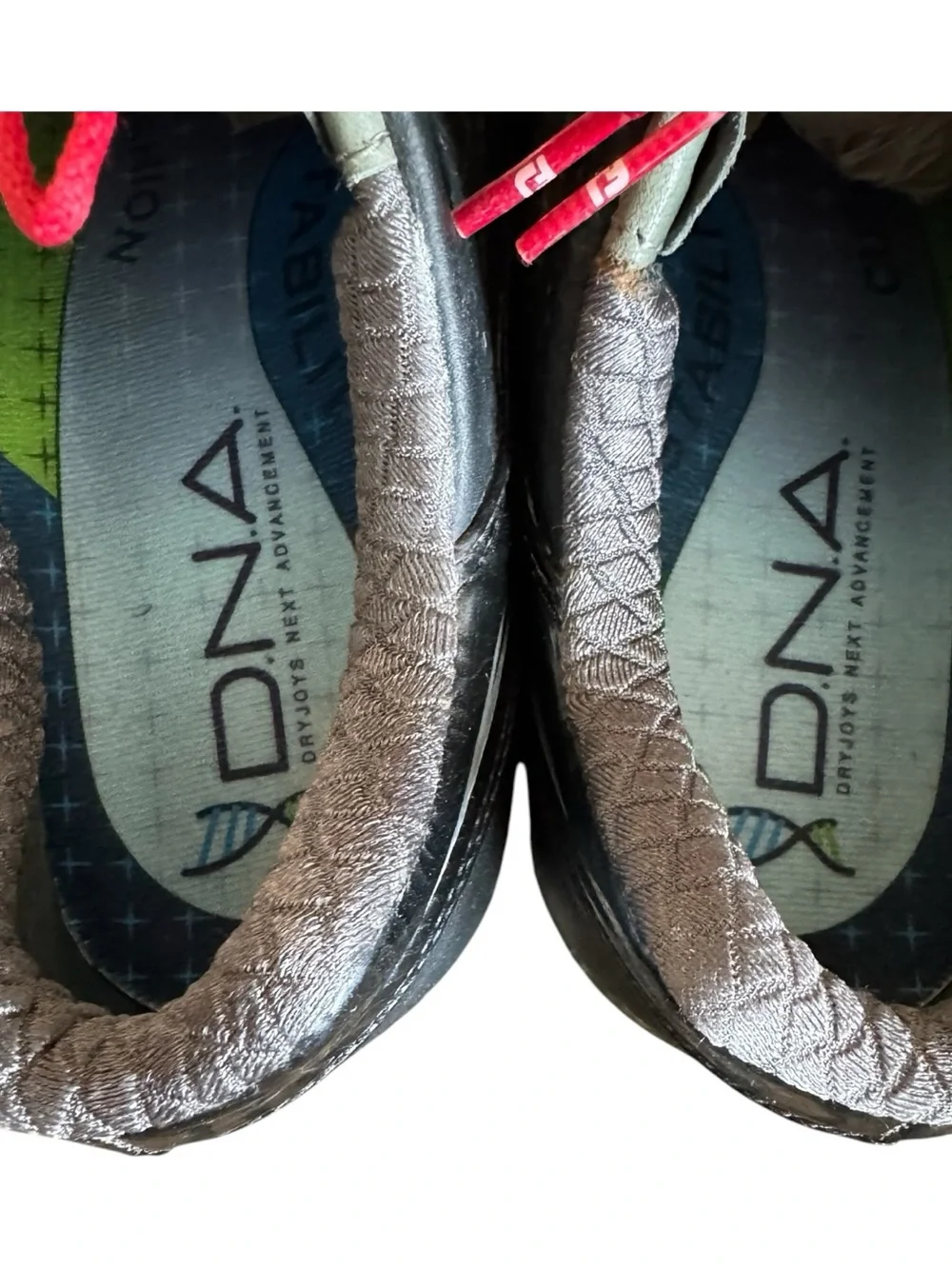 Mens footjoy DNA 2.0 black/red super comfortable size 10.5 golf shoes